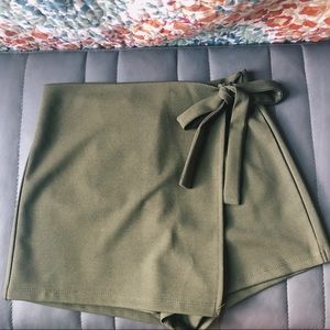 ❌SOLD❌ Wrap Skirt / Shorts / Skort (S)